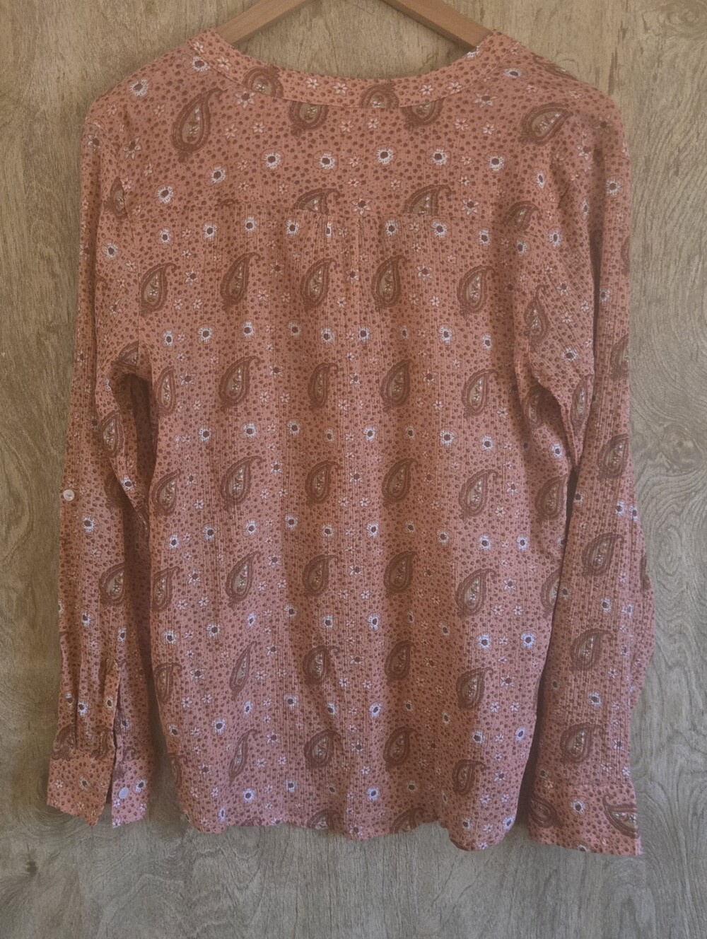 Carve Designs Dylan Gauze Paisley Floral Top - Picture 2 of 4